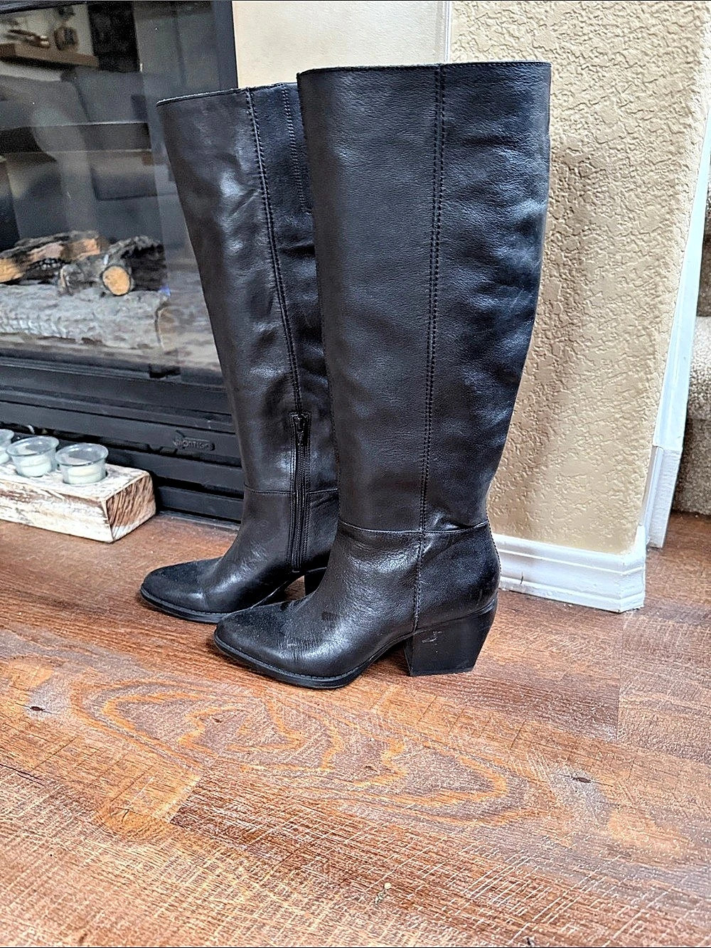 Naturalizer Black Pointed-Toe Heeled Boots